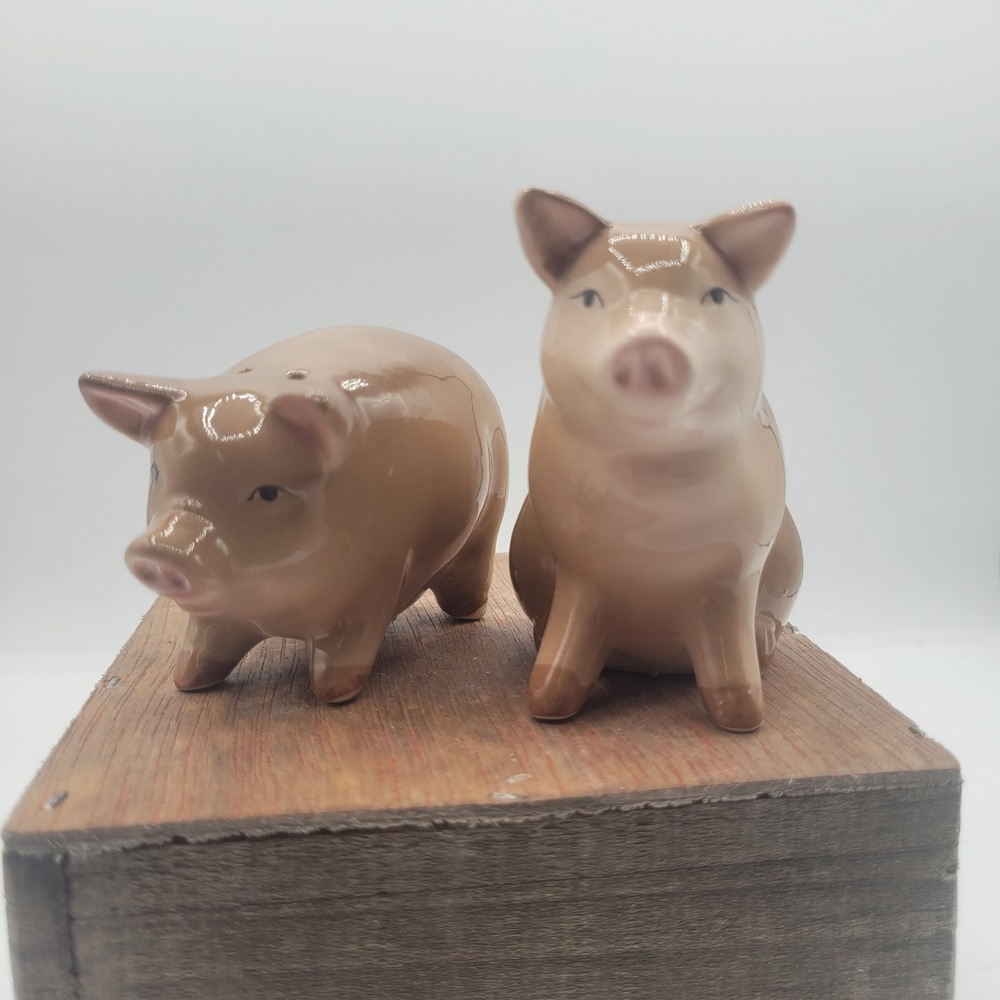1982 Otagiri Pig Salt & Pepper Shaker Farm Animals Swine‎